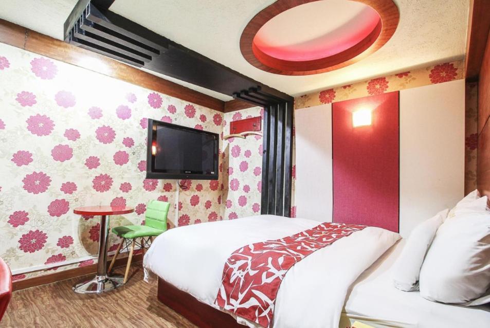 Couple Motel Seoul Ngoại thất bức ảnh